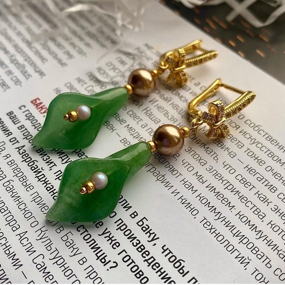 Earrings - Picture 3 of 4